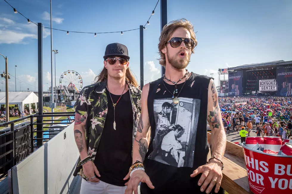 Go Behind the Scenes to See Florida Georgia Line’s Pre-Show Rituals [Pictures]